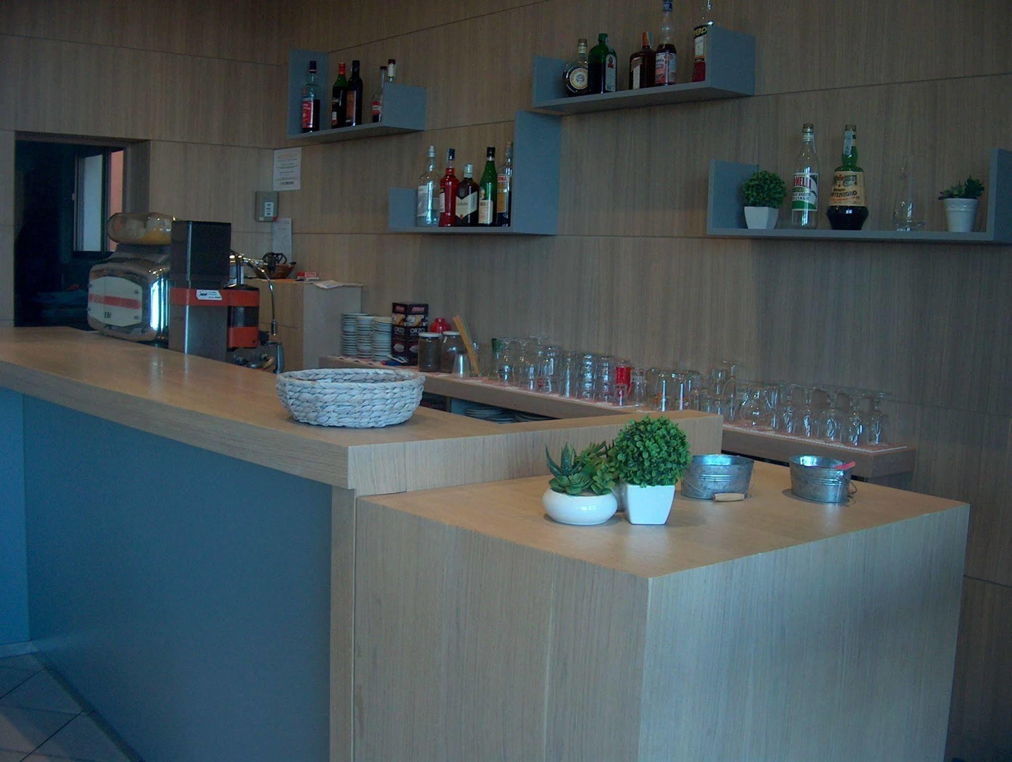 Hotel Trevi เบลลาเรีย-อีเจอา มารีนา ภายนอก รูปภาพ