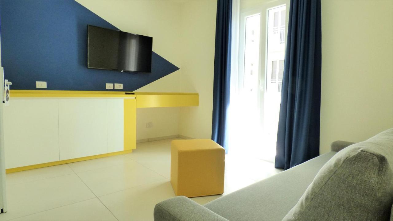 Hotel Trevi เบลลาเรีย-อีเจอา มารีนา ภายนอก รูปภาพ